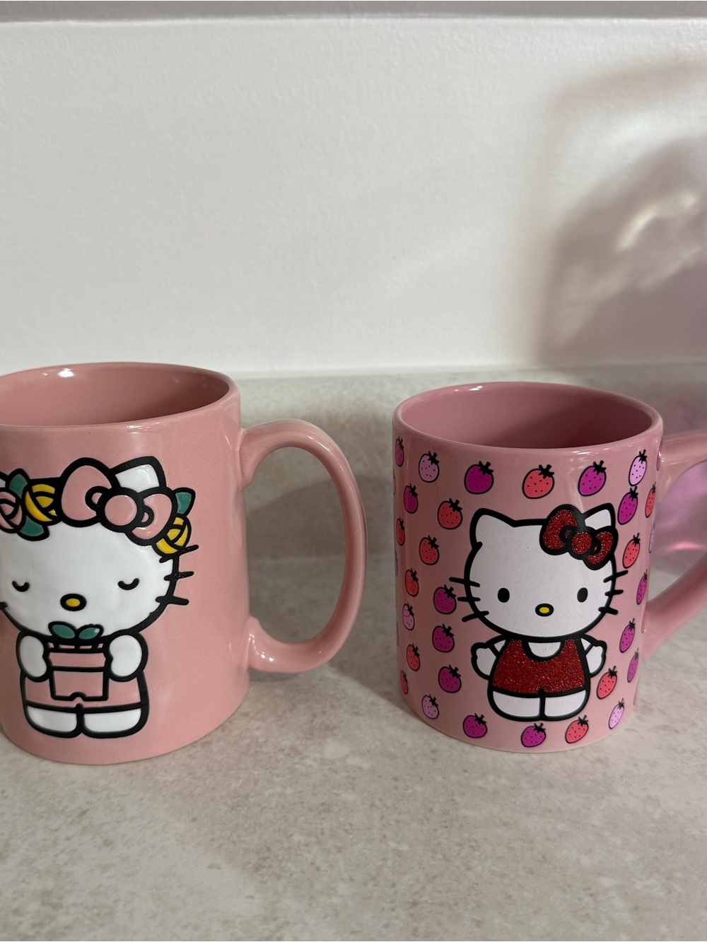 Set of 2 Pink Hello Kitty Coffee Mugs
